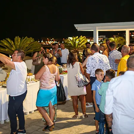 Luna Lido Hotell