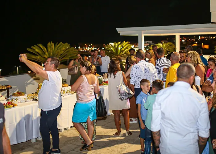 Luna Lido Hotel
