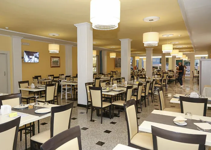 Luna Lido Hotel 3*