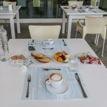 Luna Lido Hotel Torre San Giovanni