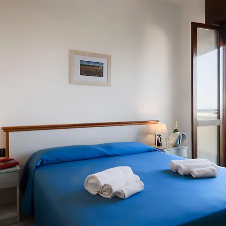 فندق Luna Lido 3*