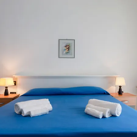 Luna Lido Hotel 3*