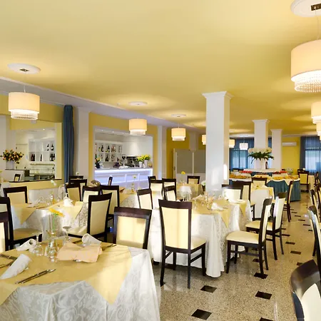 Luna Lido Hotel