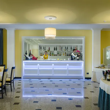 Luna Lido 3*